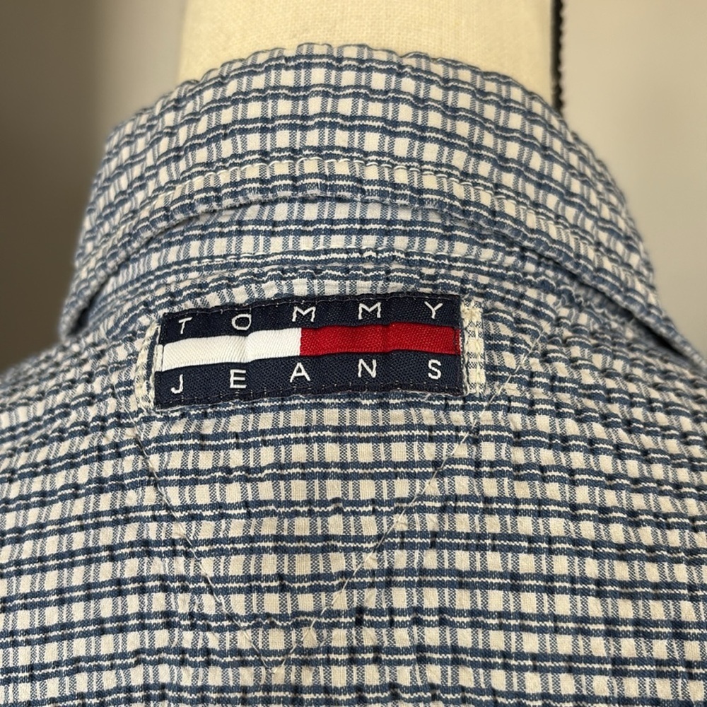 Men’s Tommy Hilfiger Size M Short Sleeved Button Down Shirt - Picture 3 of 6